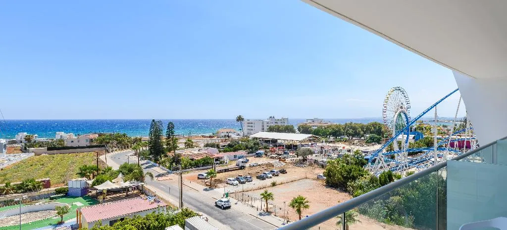 JUNIOR SUITE STANDARD Room, Tasia Maris Seasons, Cyprus