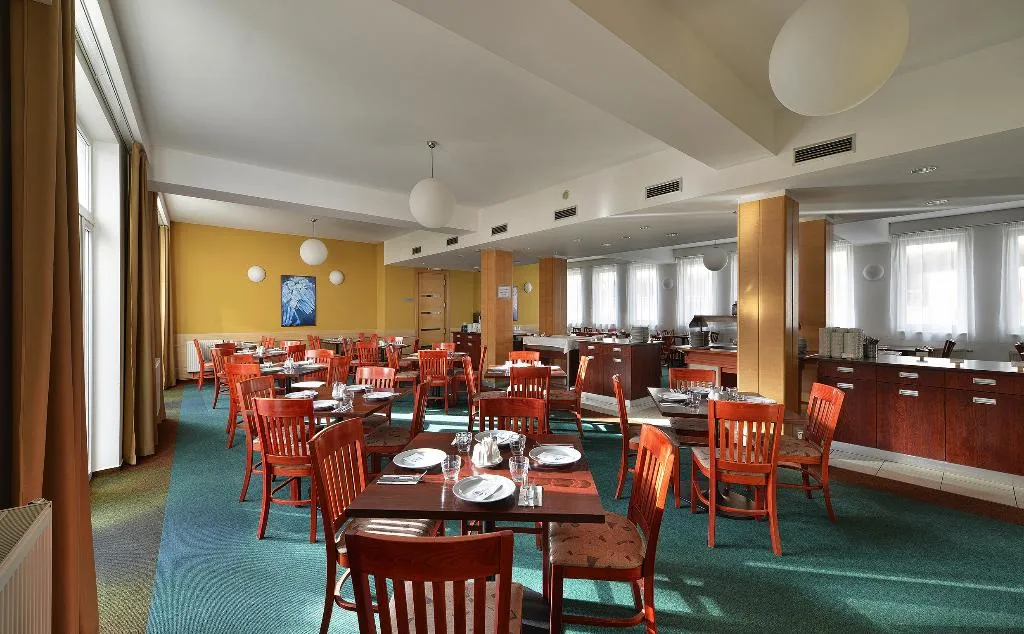 Restaurant, EA hotel Populus, Prague