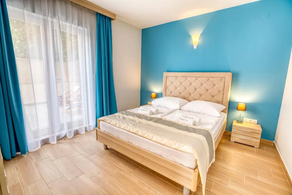 APARTMENT SEA VIEW WITH BALCONY Room, Villa Miramar, Split