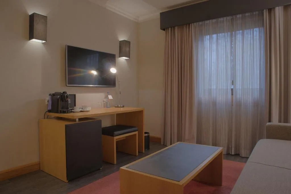 SUITE WITH DOUBLE BED Room, SANA Reno, Lisbon