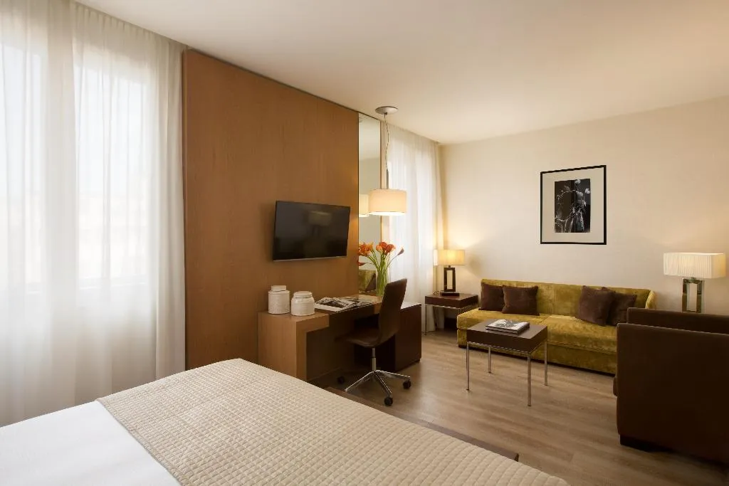 TRIPLE DELUXE Room, Starhotels Ritz, Milan