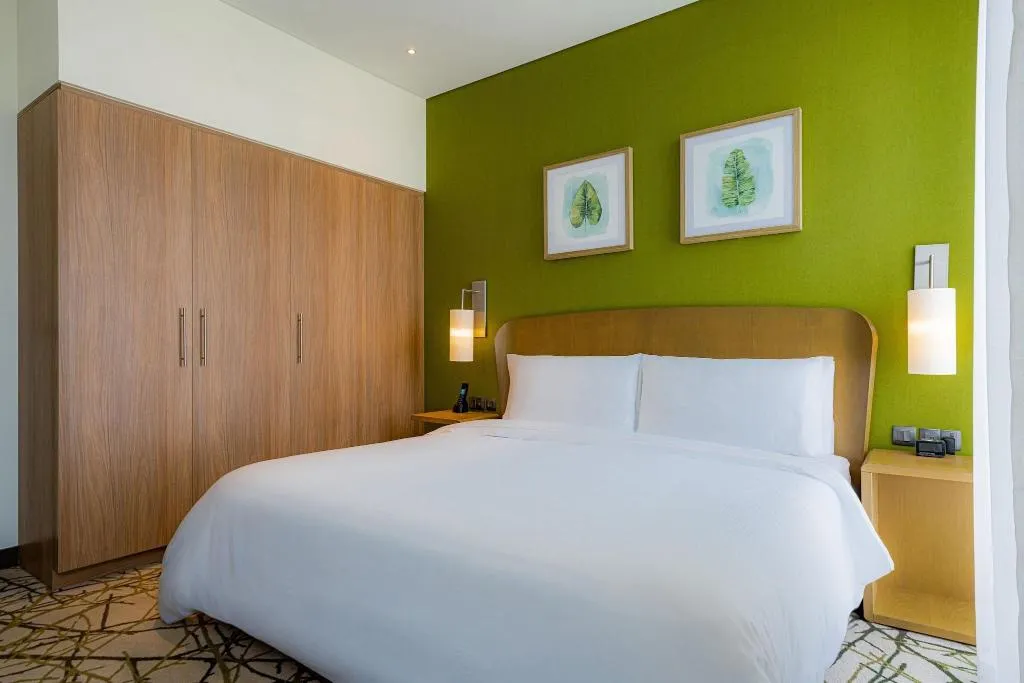 Room, Element Me’aisam, Dubai