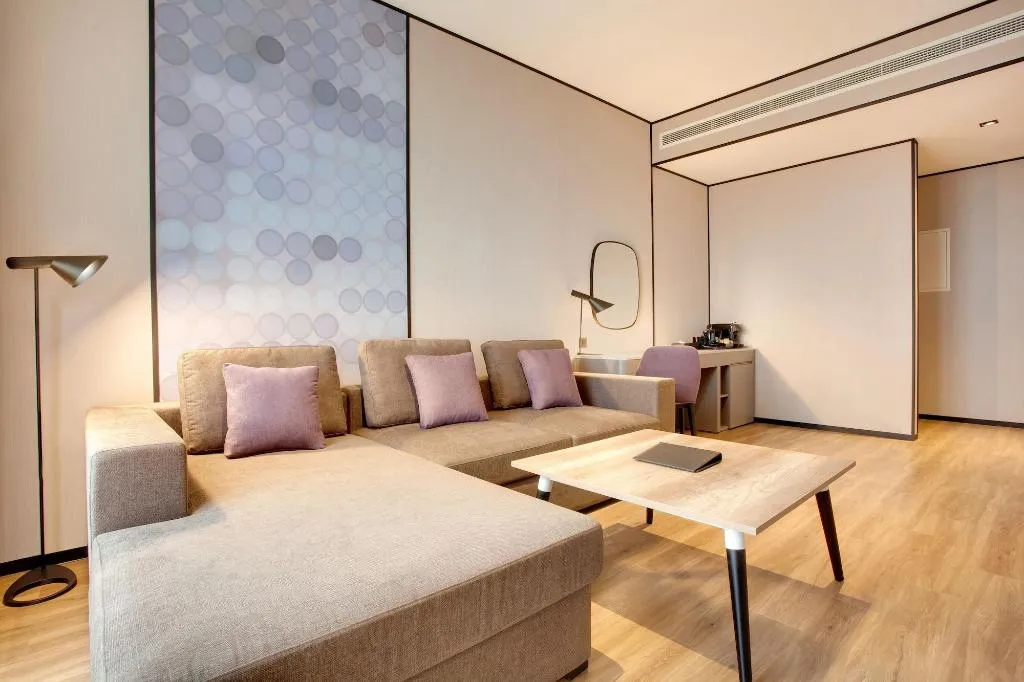 SUITE EXECUTIVE Room, Lemon Tree Hotel Jumeirah, Dubai, Dubai