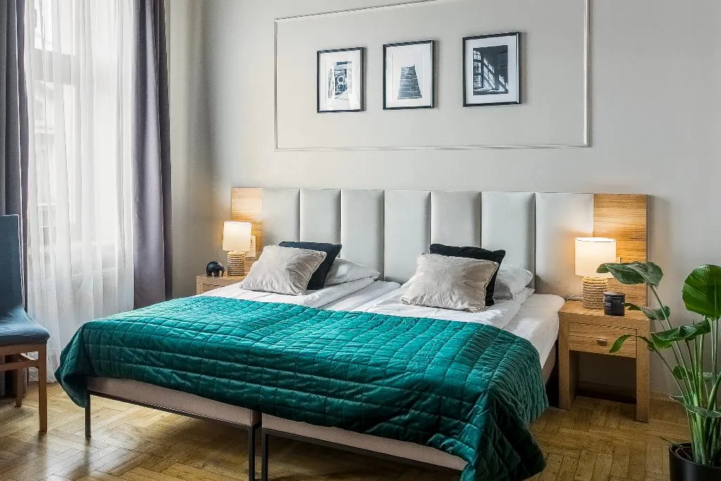 Double or Twin STANDARD Room, Pergamin Aparthotel, Krakow