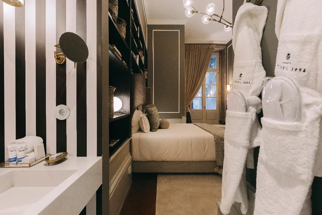 JUNIOR SUITE DELUXE Room, Torel 1884 Suites & Apartments, Porto