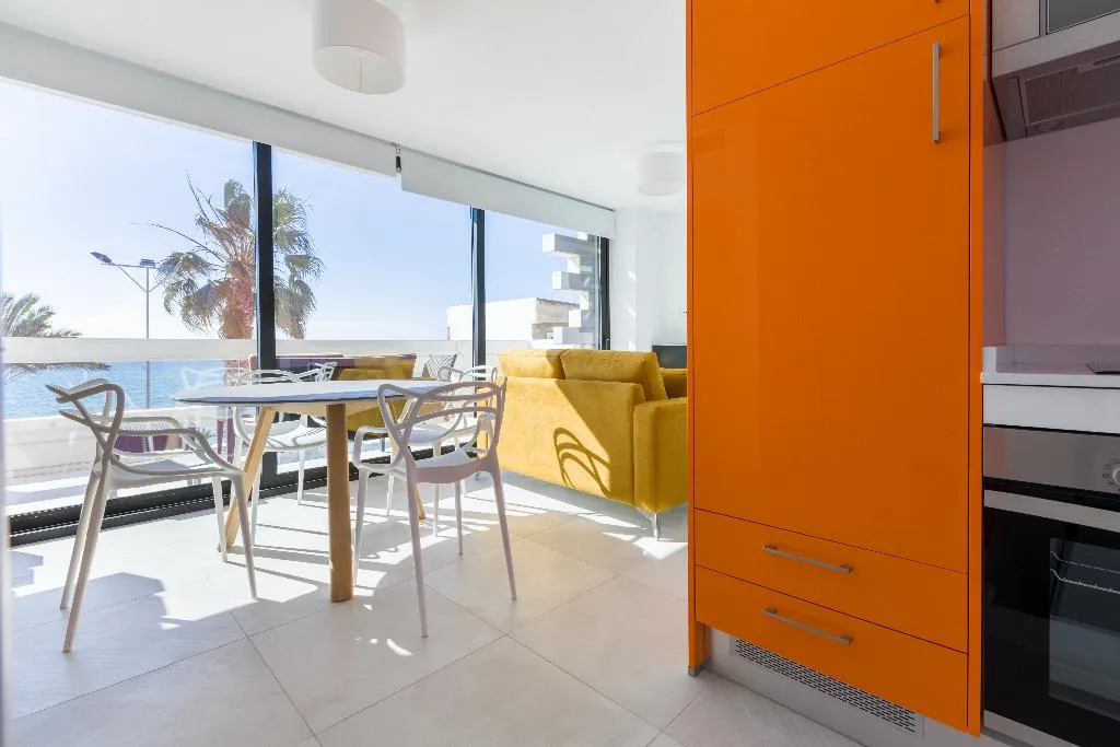 APARTMENT SEA VIEW WITH TERRACE Room, Apartamentos Seafront Boutique Calabeach, Costa Del Sol