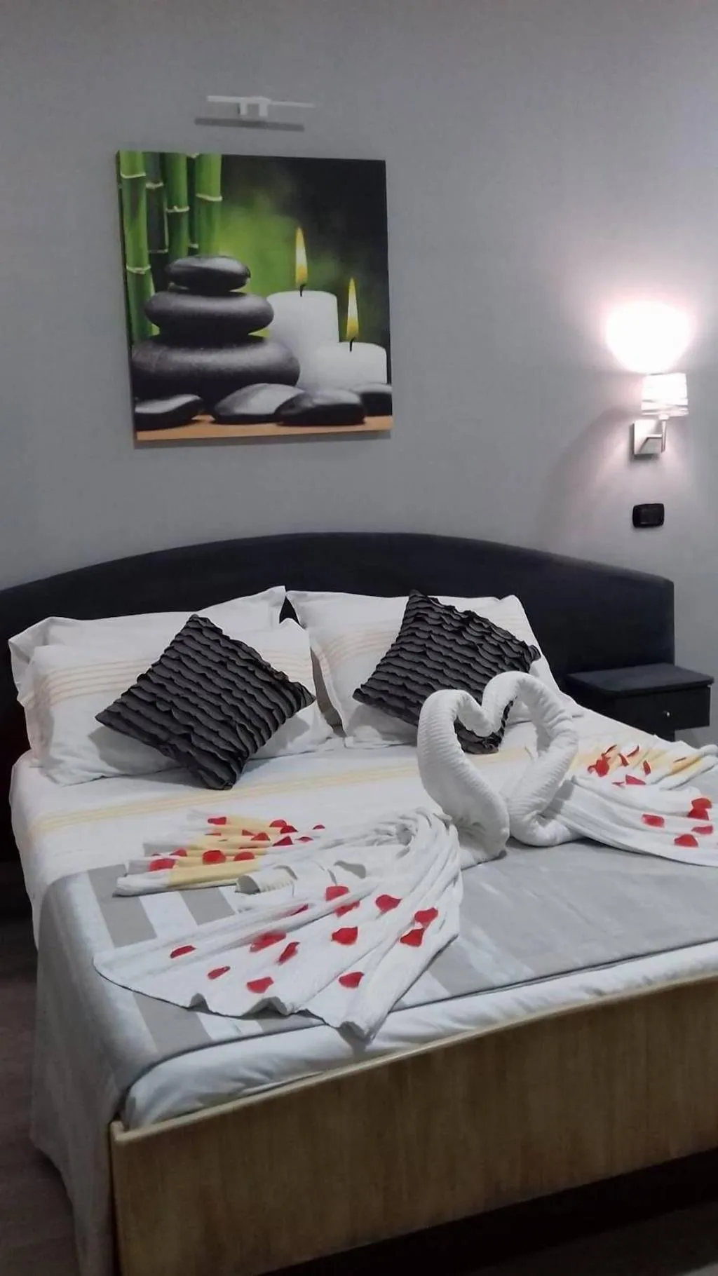 Room, Hotel LePinède, Naples