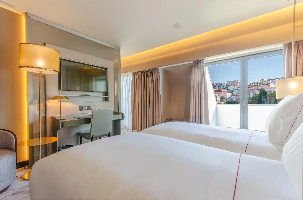 DOUBLE DELUXE SUPERIOR Room, Turim Boulevard, Lisbon