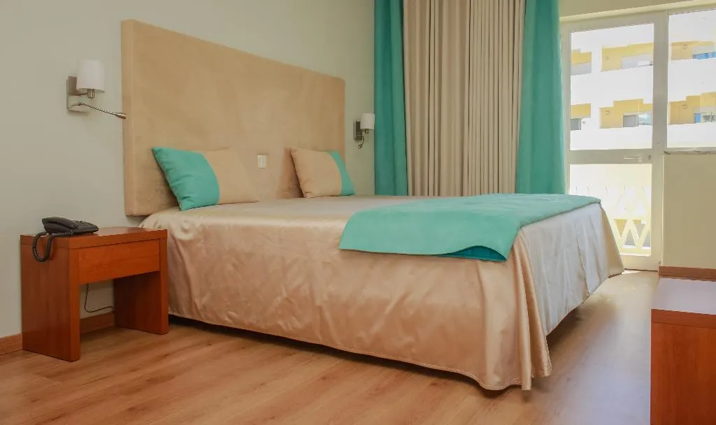Double or Twin CLASSIC Room, Baía Beach Hotel, Algarve
