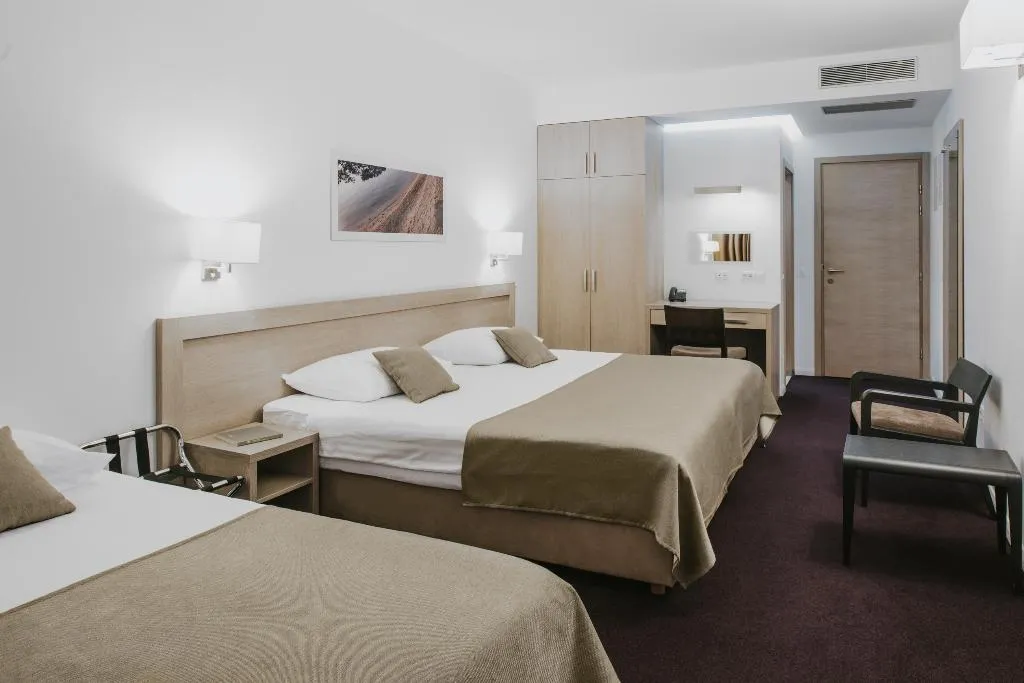 FAMILY ROOM STANDARD Room, Adria Dubrovnik, Dubrovnik
