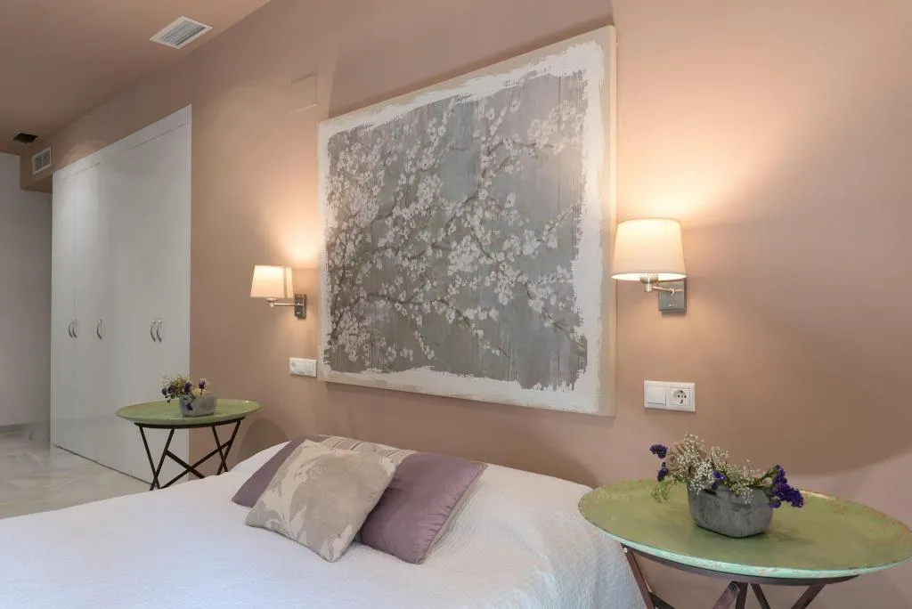 Room, Luces De Catedral, Costa Blanca