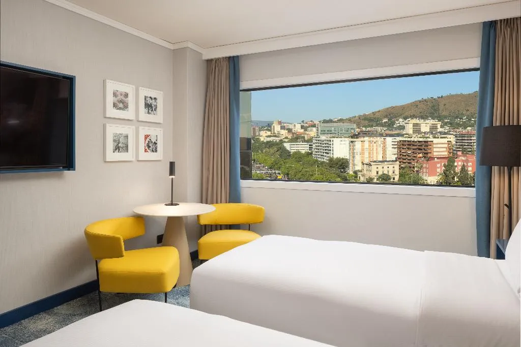 TWIN GUEST ROOM Room, Hilton Barcelona, Barcelona