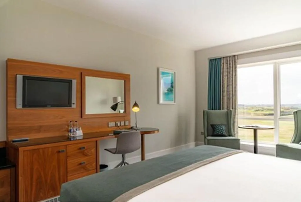 DOUBLE DELUXE GOLF VIEW Room, Portmarnock Hotel and Golf Links, Dublin