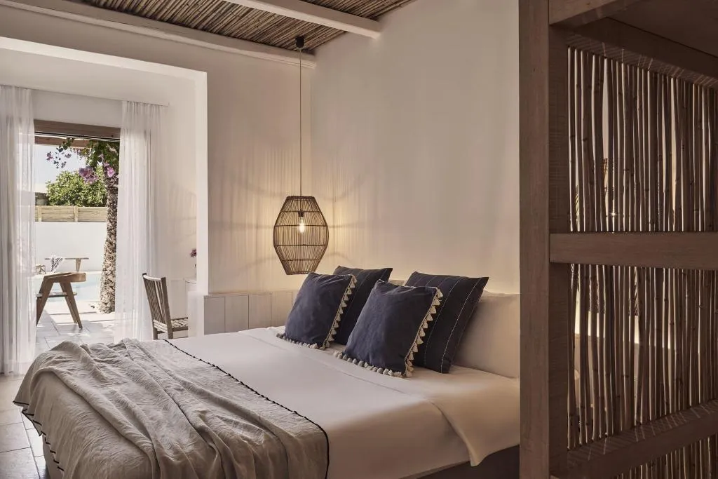 DOUBLE DELUXE KING BED Room, Dionysos sea side resort, Santorini