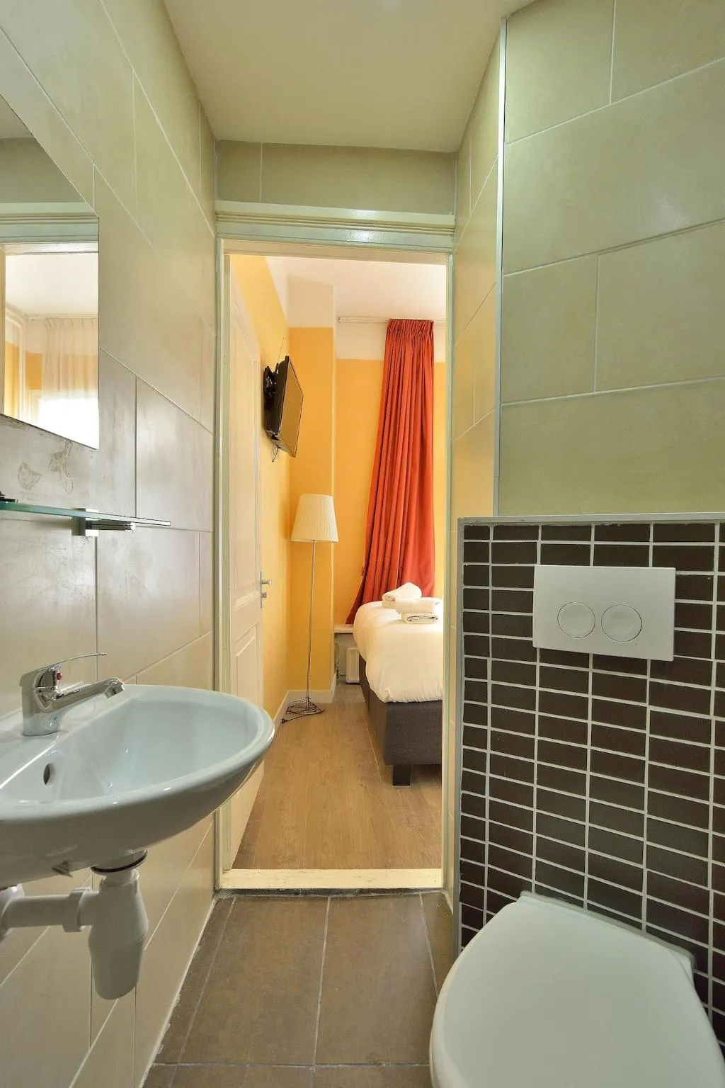 Room, Hotel La Belle Vue, Amsterdam