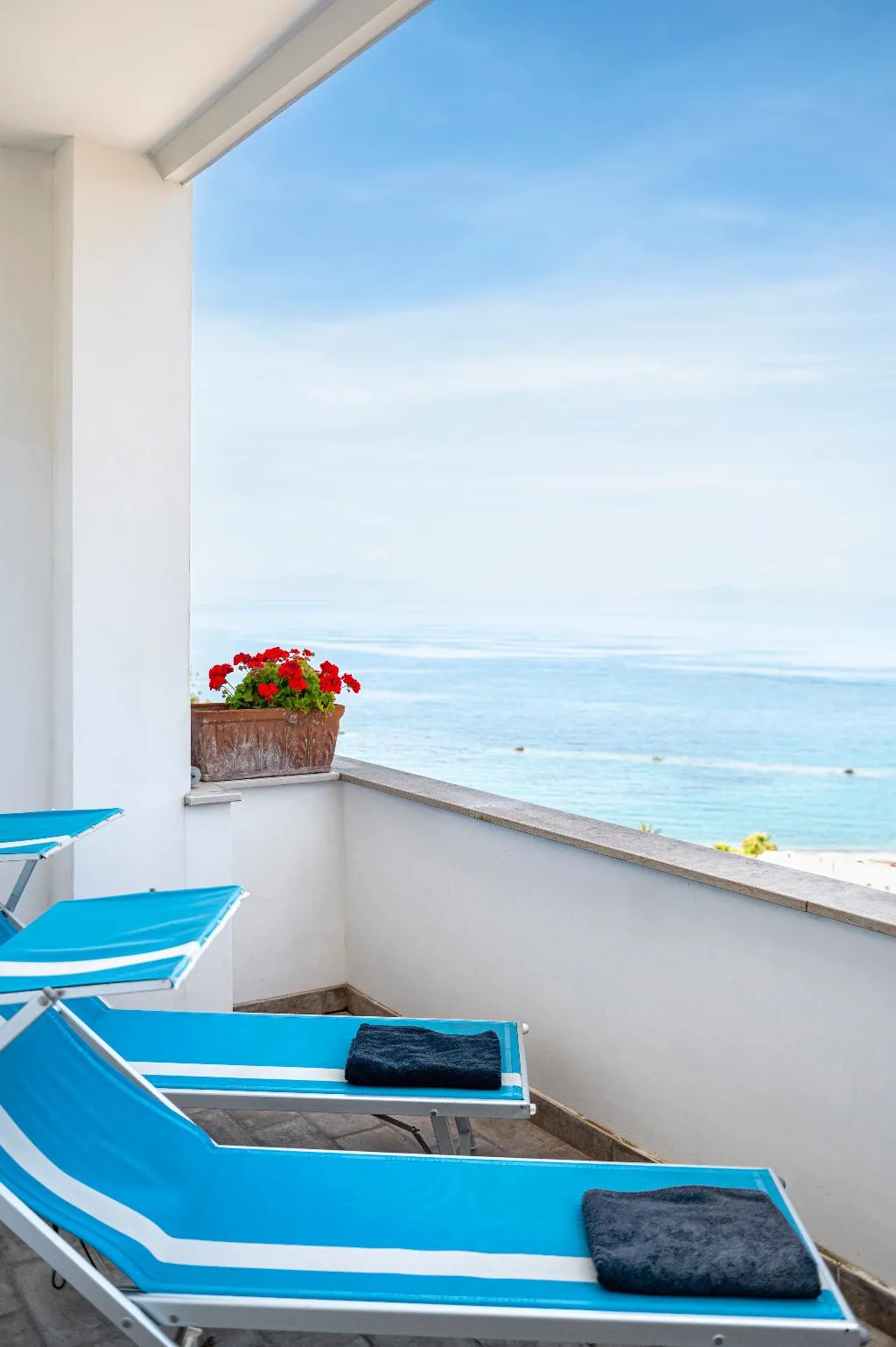 Terrace, Terme Gran Paradiso Hotel, Naples