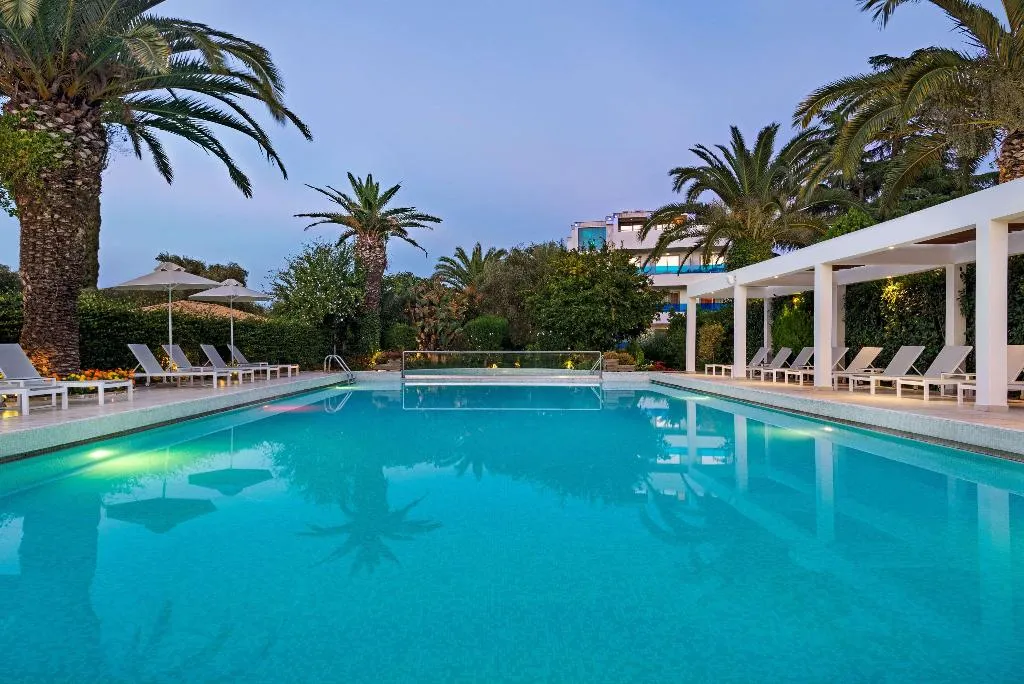 Pool, TRYP by Wyndham Corfu Dassia, Corfu
