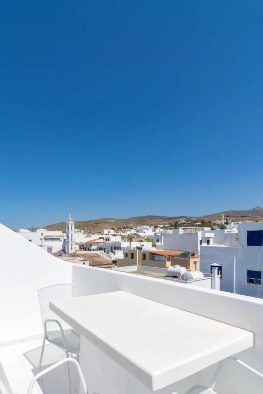 Room, Nama, Mykonos