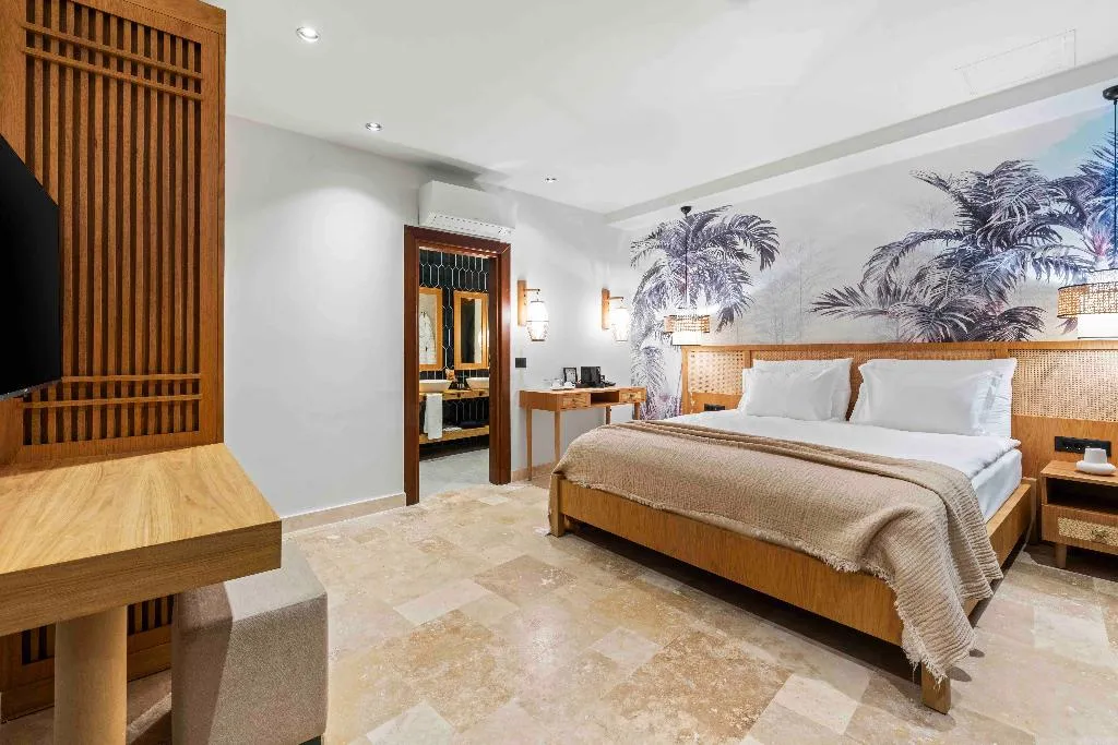 Room, Belmondo Suites Old Town Antalya, Antalya