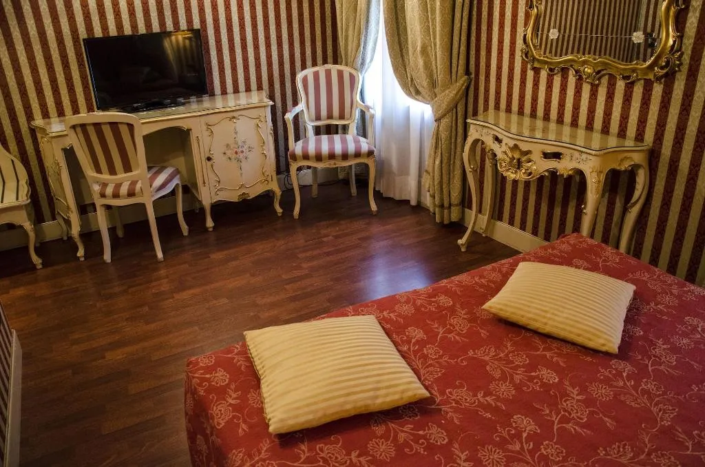 Room, Dimora Dogale, Venice