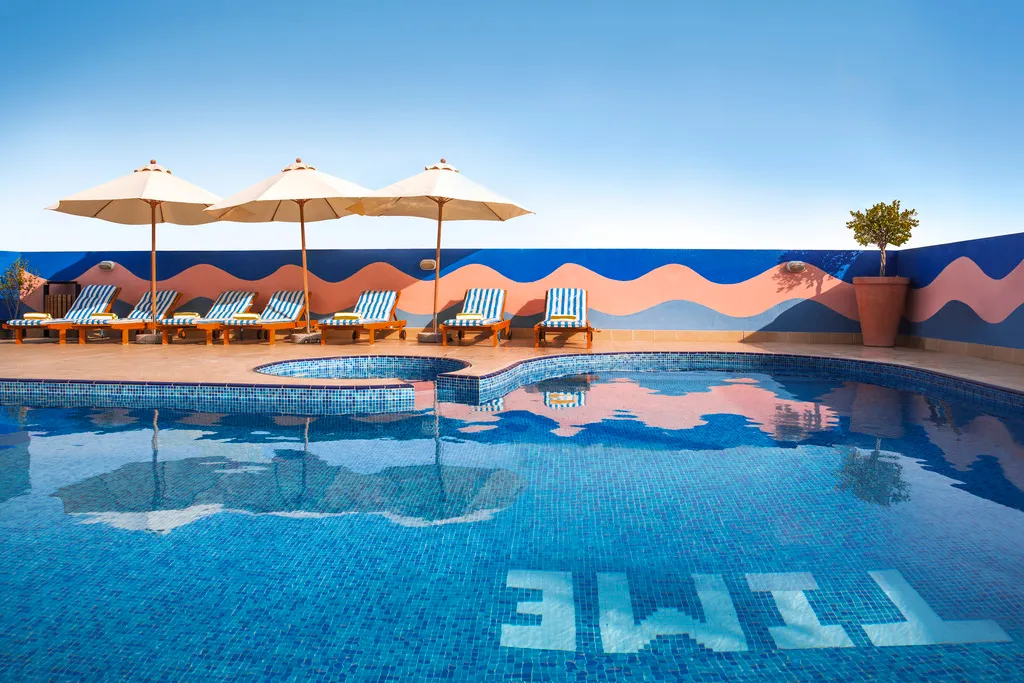Pool, Time Topaz Hotel Apartments, Dubai