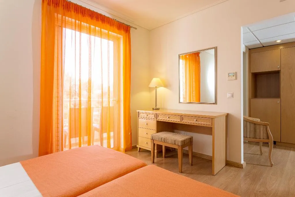 TRIPLE SUPERIOR Room, Civitel Attik Rooms & Suites, Athens