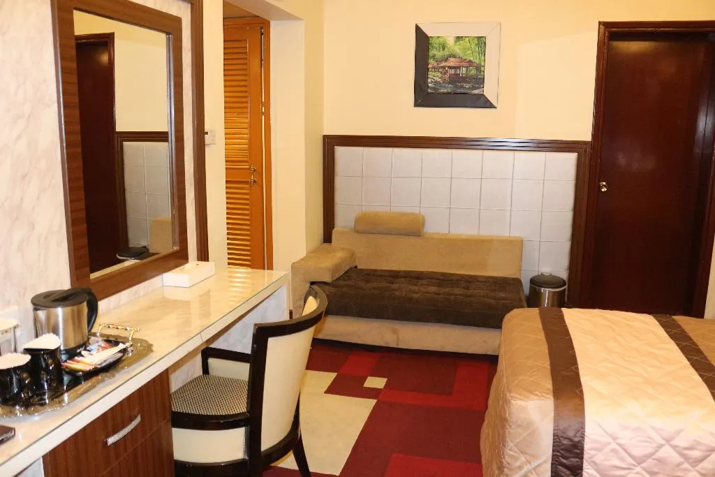 SUITE ONE BEDROOM Room, Al Khaleej Grand, Dubai