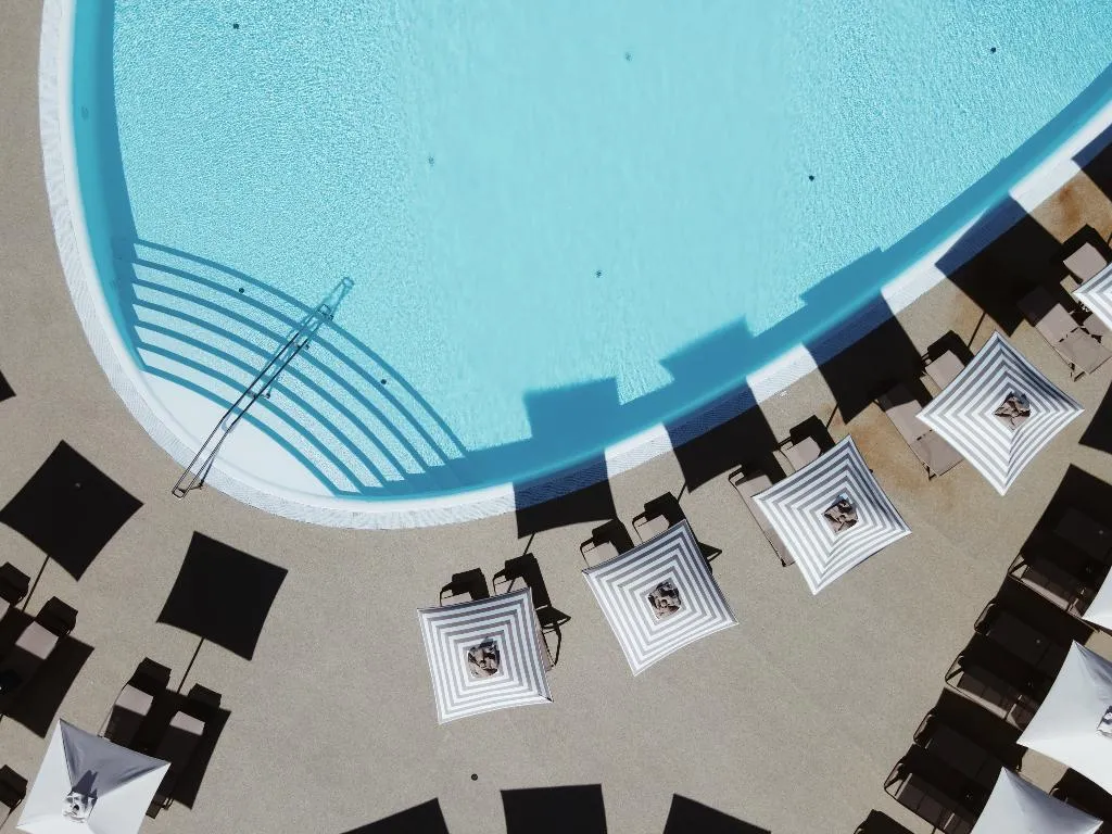 Pool, Wine & Books by the sea - Algarve Resort, Algarve