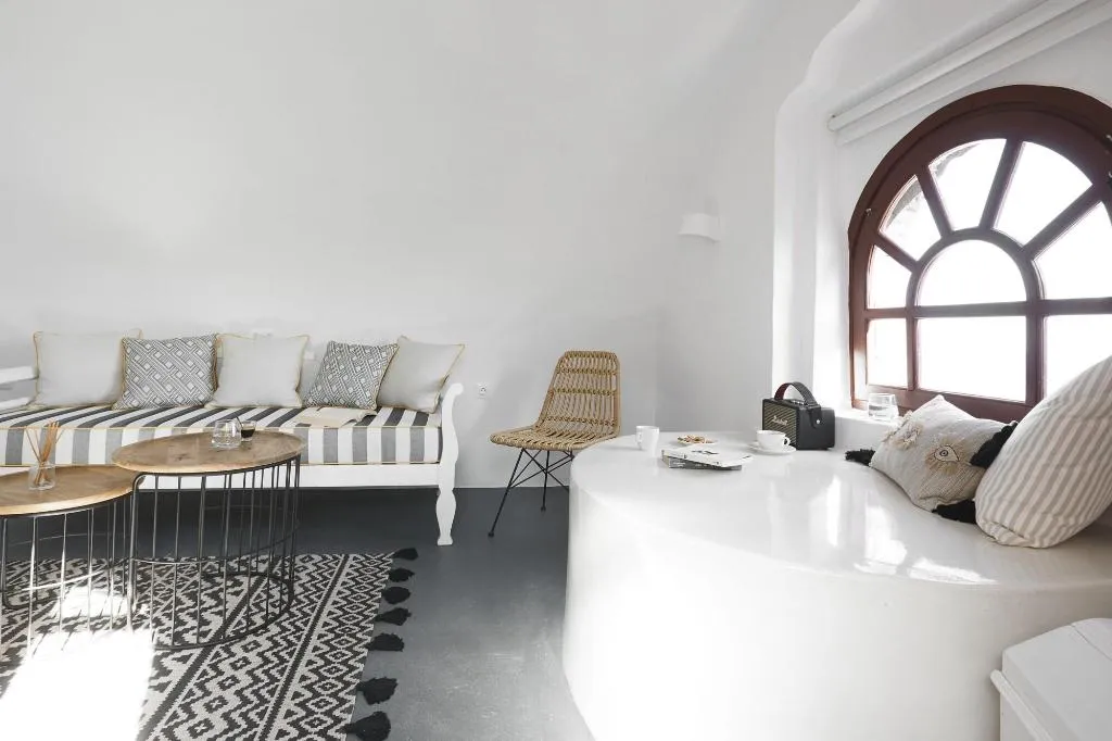 Room, Nano Suites, Santorini