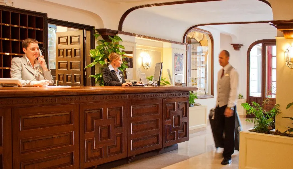 Lobby, Es Moli, Majorca