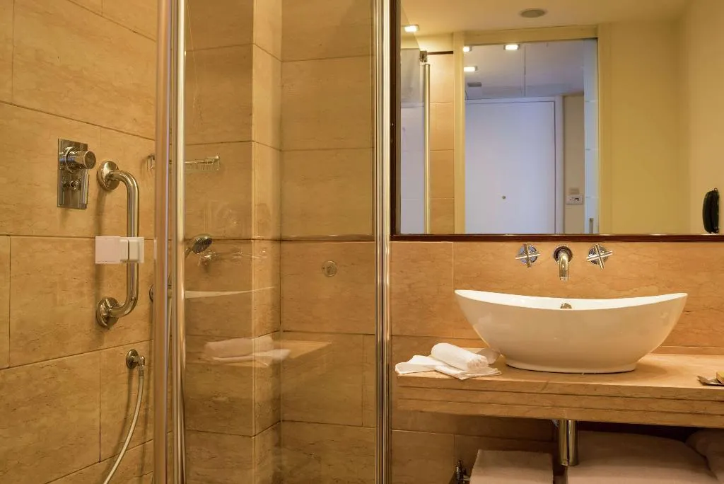 DOUBLE DELUXE CITY VIEW Room, DoubleTree by Hilton Florence Metropole, Florence