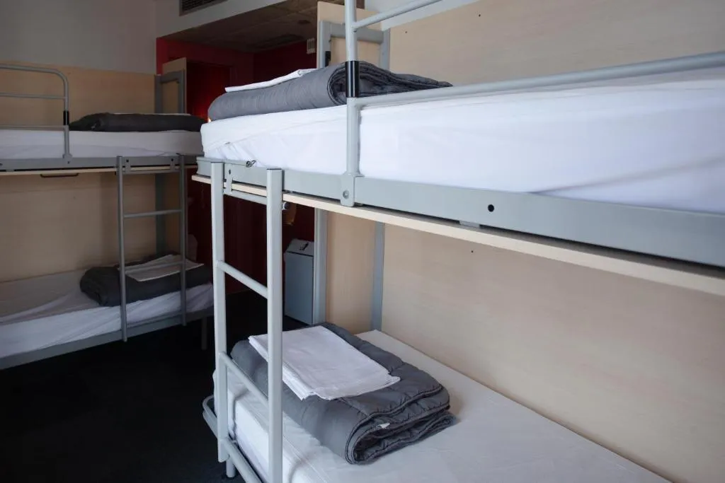 Bed in dormitory FEMALE ROOM Room, Barcelona Urbany Hostel, Barcelona