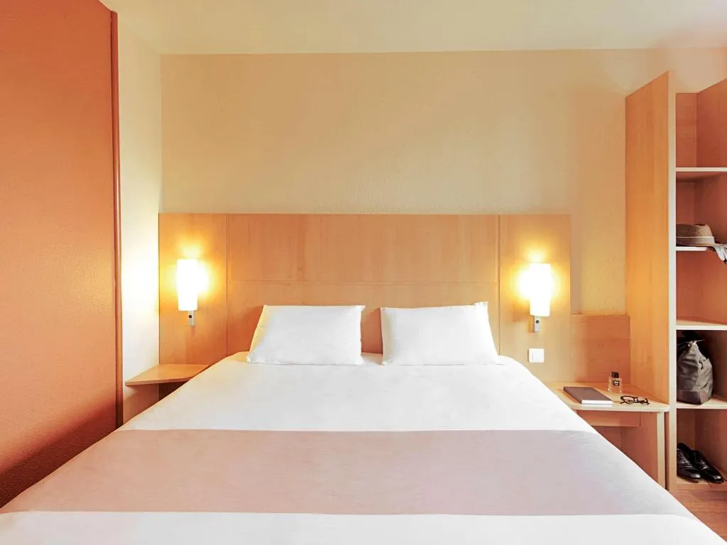 Room WITH DOUBLE BED Room, Ibis Lisboa Jose Malhoa, Lisbon