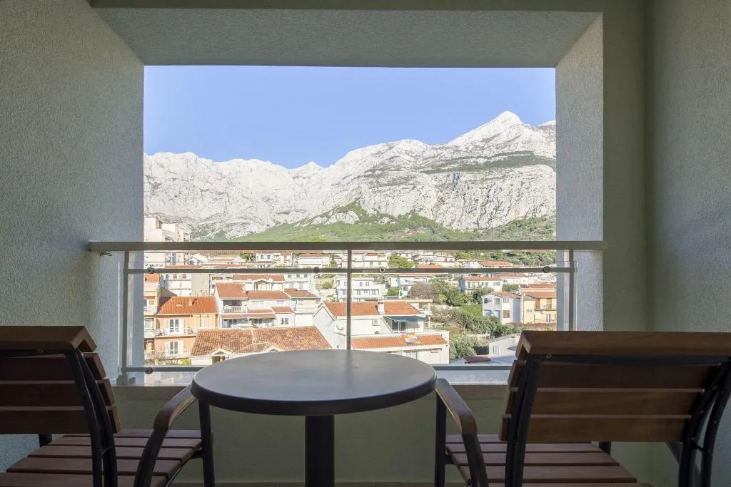 DOUBLE SUPERIOR MOUNTAIN VIEW Room, Park, Split