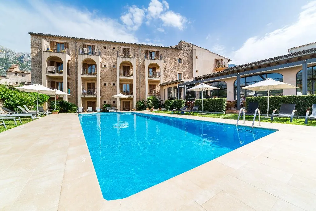 Terrace, Ca'l Bisbe, Majorca
