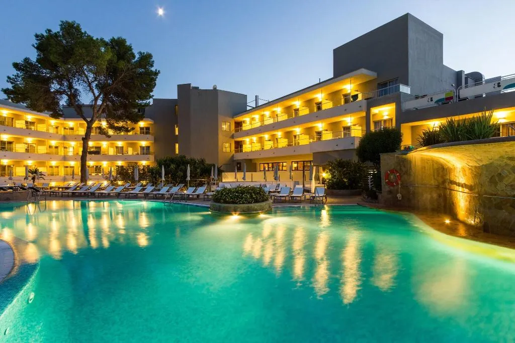 Pool, ARTIEM Audax, Menorca