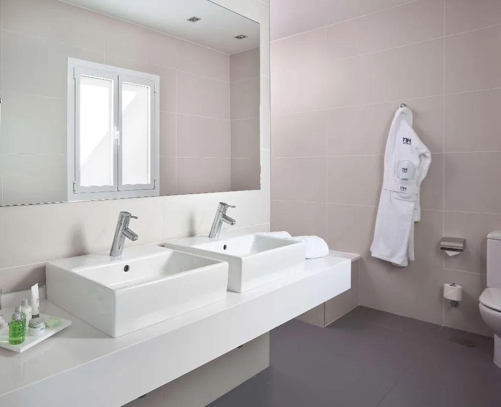 Room, NH Madrid Atocha, Madrid
