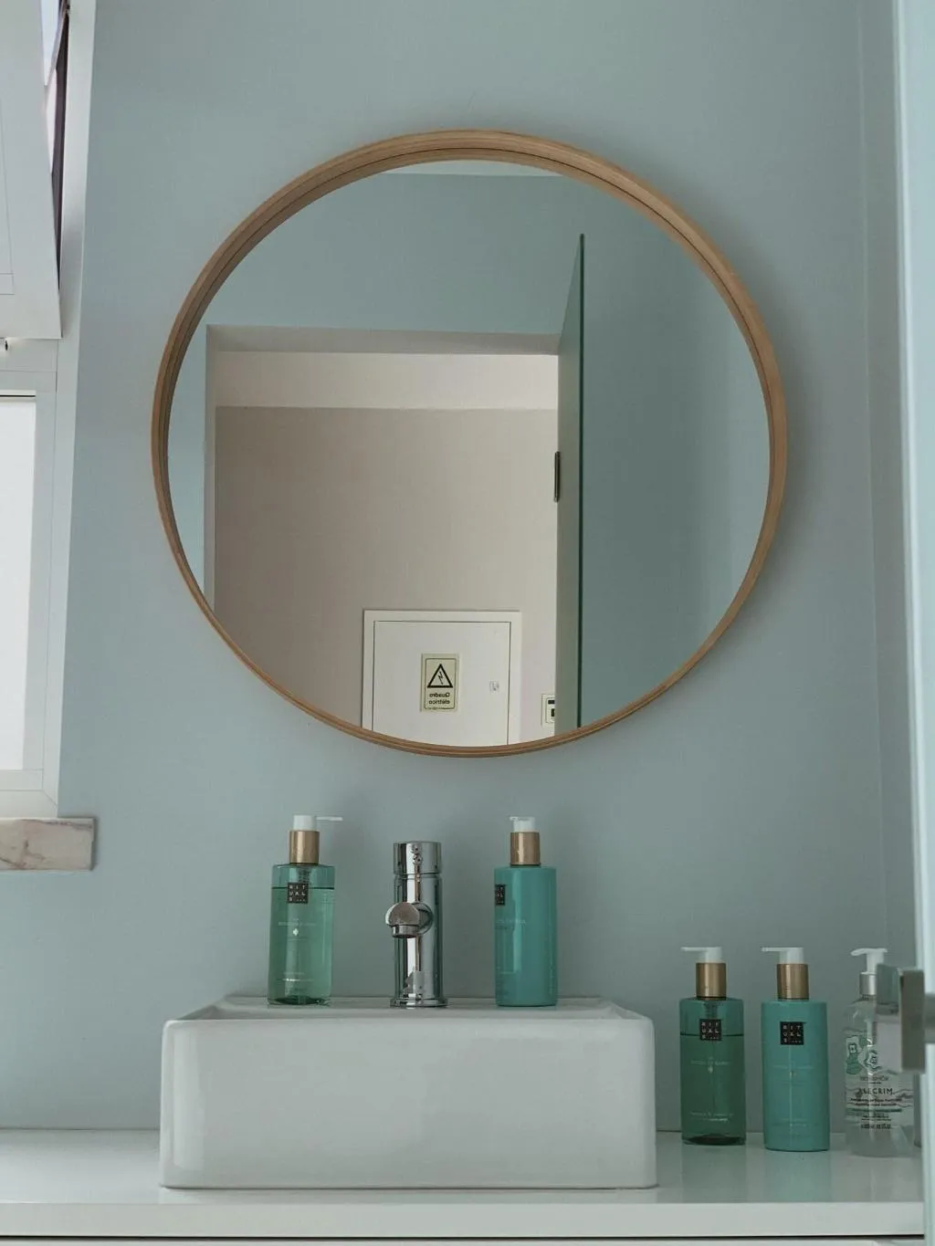 Room, Luna House, Lisbon