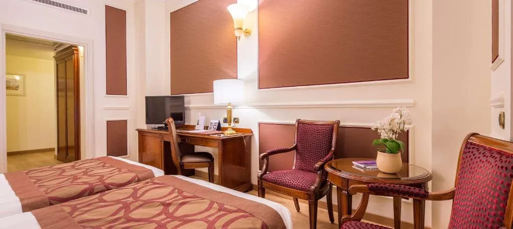 Room, Grand Visconti Palace, Milan