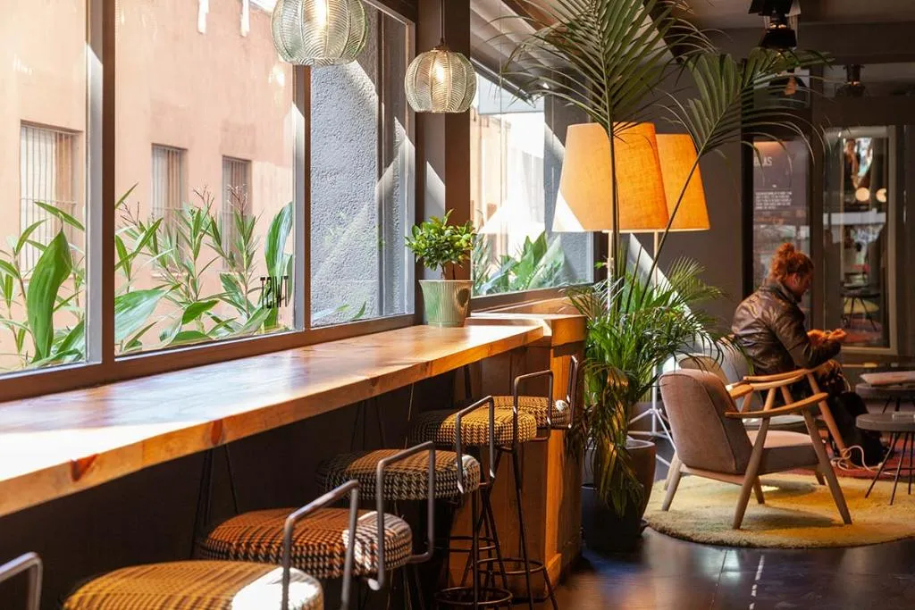 Lobby, Sixties, Barcelona