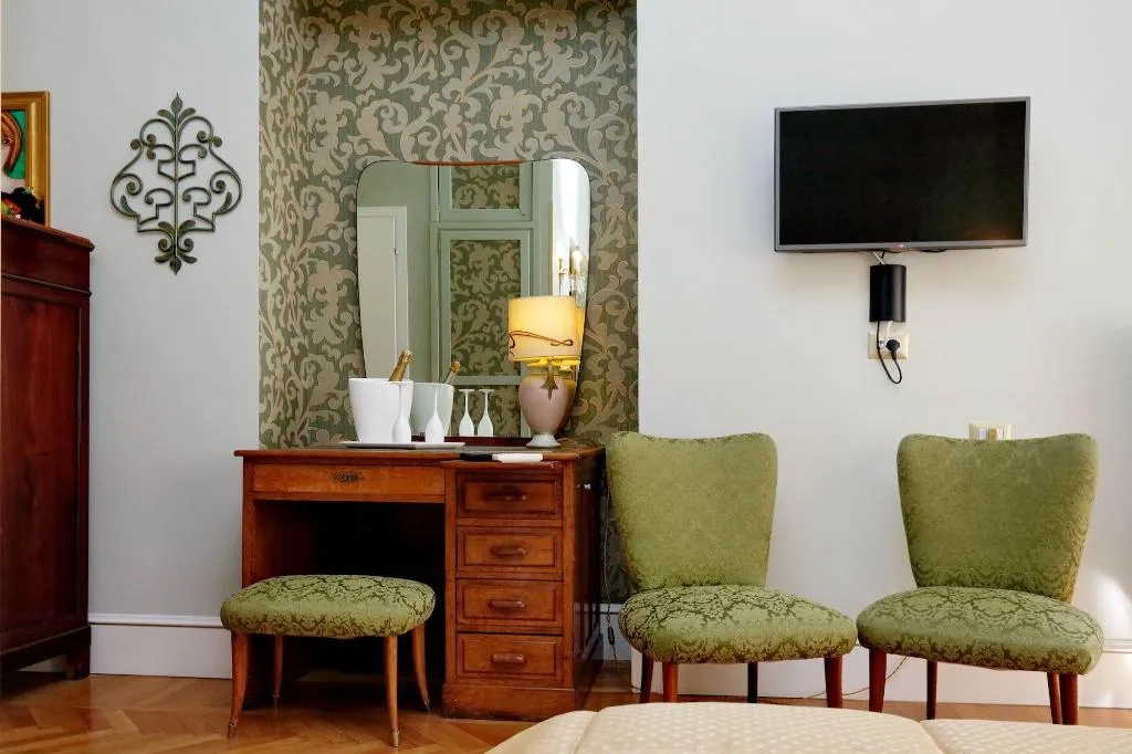 Room, Domus Monamì Luxury Suites, Rome
