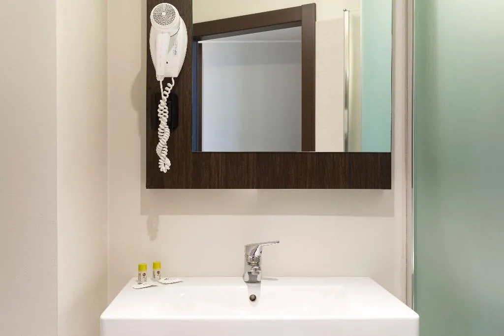 TWIN STANDARD Room, B&B Hotel Milano Sesto Marelli, Milan