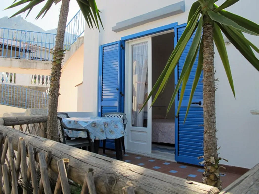 DOUBLE STANDARD Room, Residence Villa Marinù, Naples