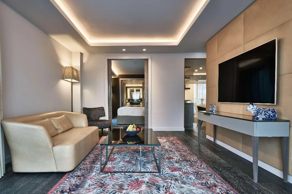 Room, Hyatt Regency Amsterdam, Amsterdam