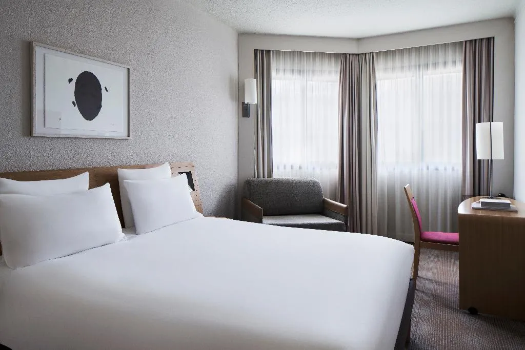 Double or Twin STANDARD Room, Novotel Athenes, Athens