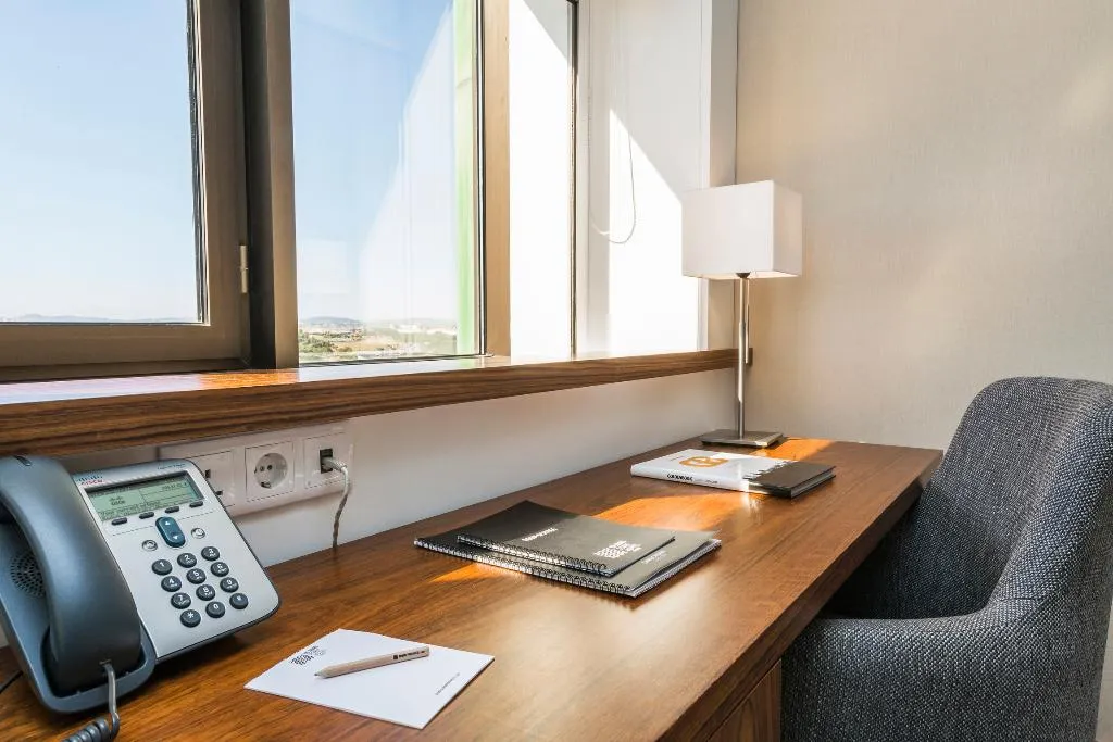 SINGLE STANDARD Room, Ramada by Wyndham Lisbon, Lisbon