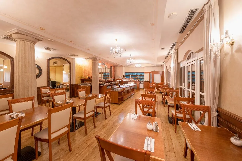 Restaurant, Hotel Meteor Plaza Prague, Prague