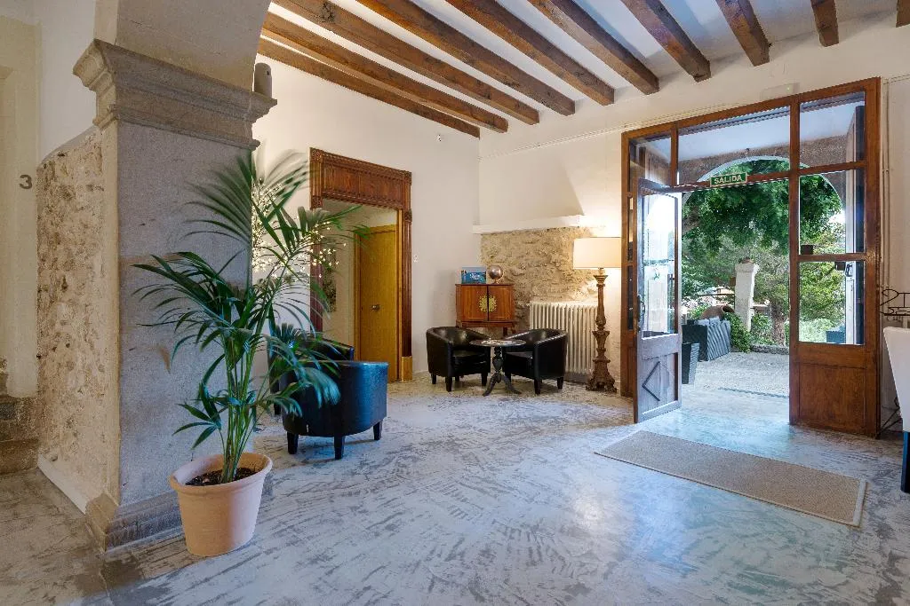 Lobby, Turixant, Majorca