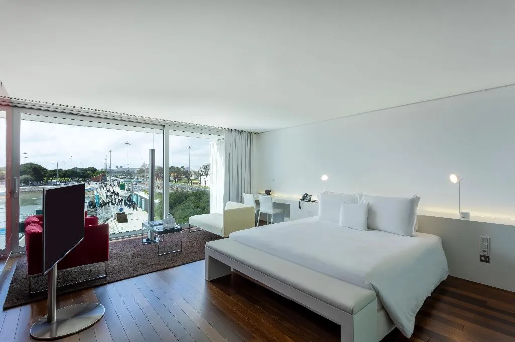 Double or Twin DELUXE Room, Altis Belem Hotel & Spa, a Member of Design Hotels, Lisbon