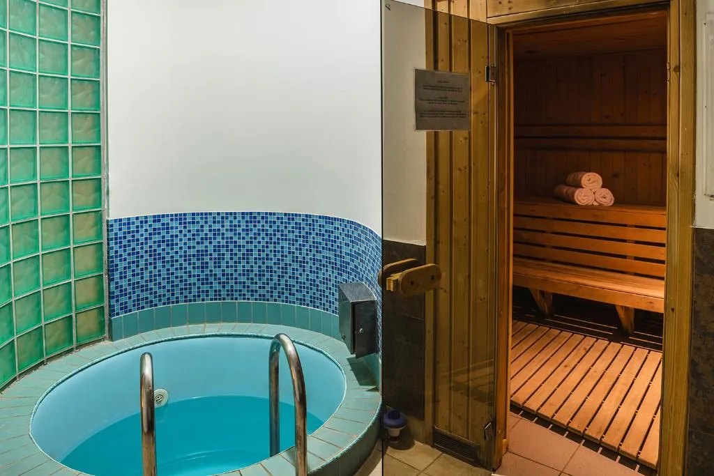 Sports and Entertainment, Sympozjum Hotel & Spa, Krakow